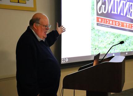 photo of Dr. David Smailes presenting at a Life Long Learning session 